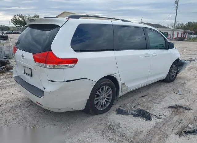 5TDYK3DC2DS347500 2013 2013 Toyota Sienna- Xle V6 8 Passenger 4