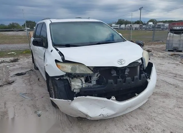 5TDYK3DC2DS347500 2013 2013 Toyota Sienna- Xle V6 8 Passenger 6