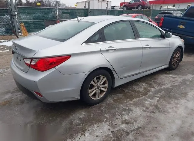 5NPEB4AC8EH873098 2014 2014 Hyundai Sonata- Gls 4