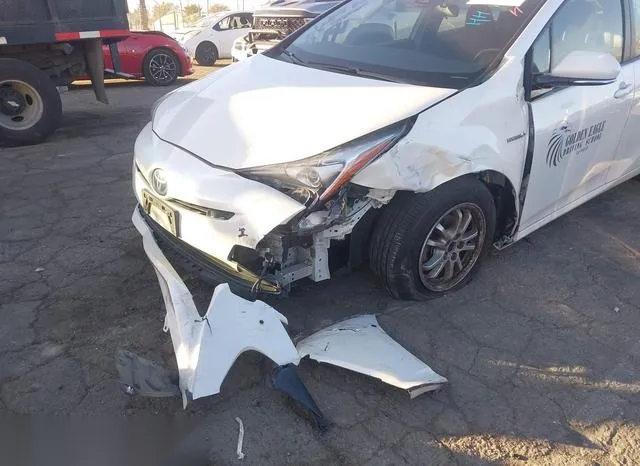 JTDKARFU9J3063909 2018 2018 Toyota Prius- Three 6