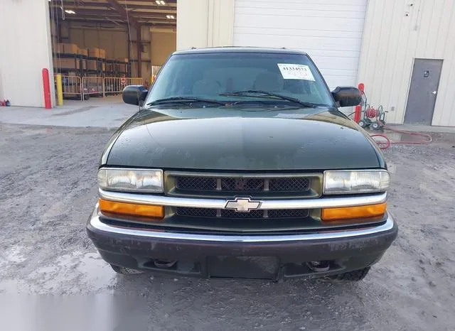 1GNDT13WX1K209807 2001 2001 Chevrolet Blazer- LT 6