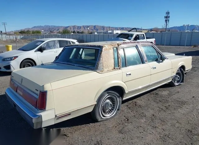 1LNBP96F0FY770483 1985 1985 Lincoln Town Car 4