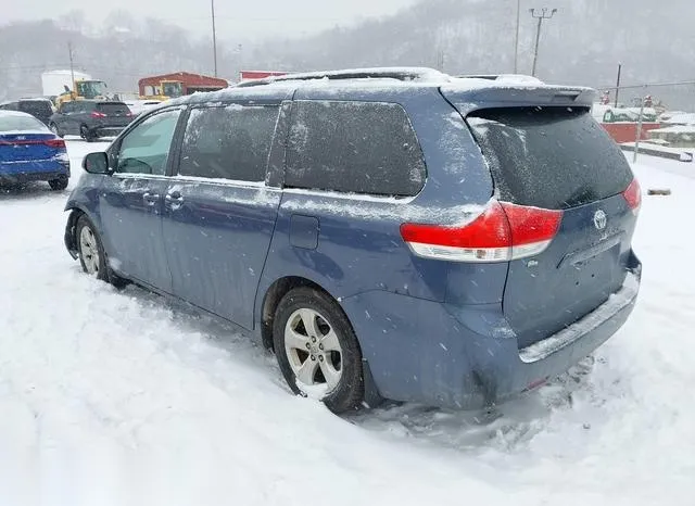 5TDKK3DC7DS343383 2013 2013 Toyota Sienna- Le V6 8 Passenger 3