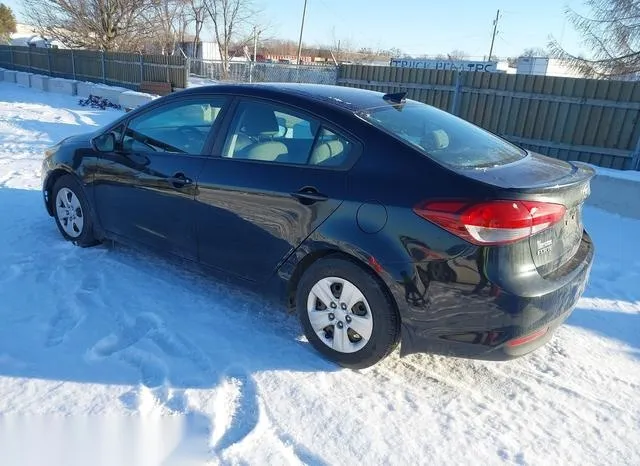 3KPFL4A75JE195381 2018 2018 KIA Forte- LX 3