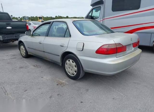 1HGCG5641YA024833 2000 2000 Honda Accord- 2-3 LX 3