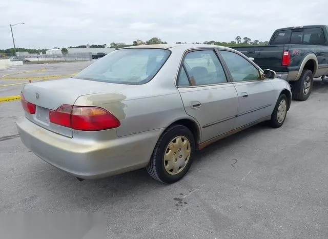 1HGCG5641YA024833 2000 2000 Honda Accord- 2-3 LX 4