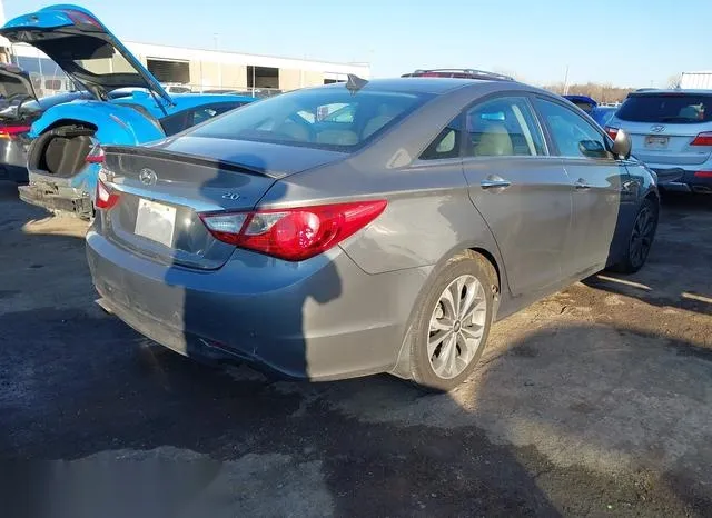 5NPEC4AB4DH753074 2013 2013 Hyundai Sonata- Se 2-0T 4