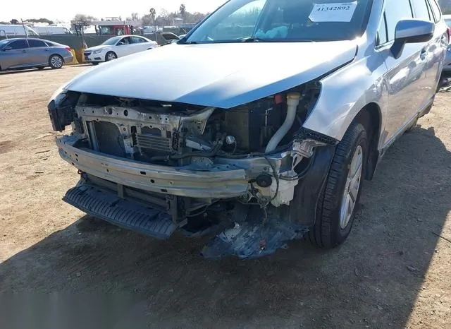 4S4BSAFC3K3200975 2019 2019 Subaru Outback- 2-5I Premium 6