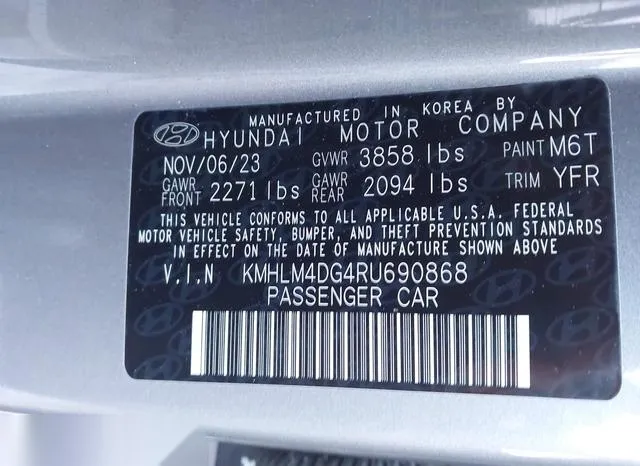 KMHLM4DG4RU690868 2024 2024 Hyundai Elantra- Sel 9