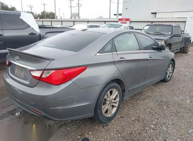 5NPEB4AC7DH504683 2013 2013 Hyundai Sonata- Gls 4