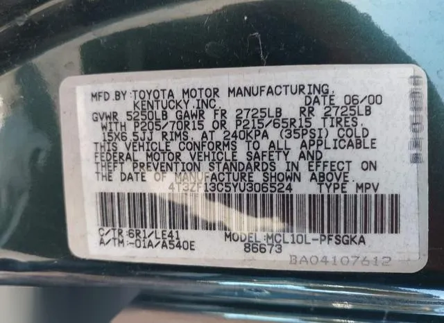 4T3ZF13C5YU306524 2000 2000 Toyota Sienna- Xle 9