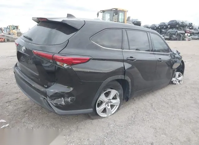 5TDZZRAH9MS051389 2021 2021 Toyota Highlander- LE 4