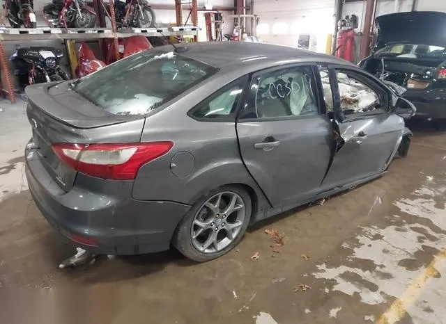 1FADP3F21DL117538 2013 2013 Ford Focus- SE 4