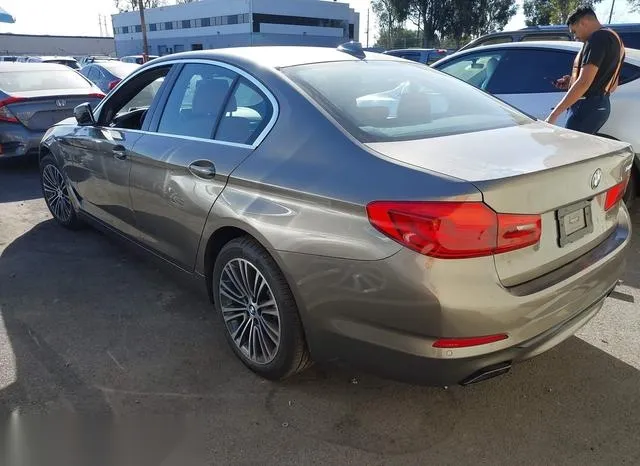 WBAJE5C5XKG919389 2019 2019 BMW 5 Series- 540I 3