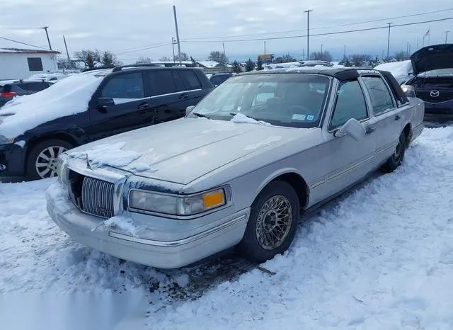 1LNLM81W9TY655083 1996 1996 Lincoln Town Car- Executive 2