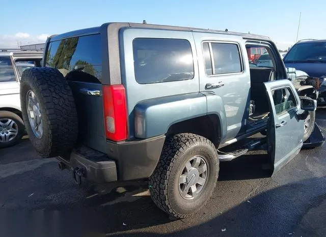 5GTDN136768209246 2006 2006 Hummer H3- SUV 4