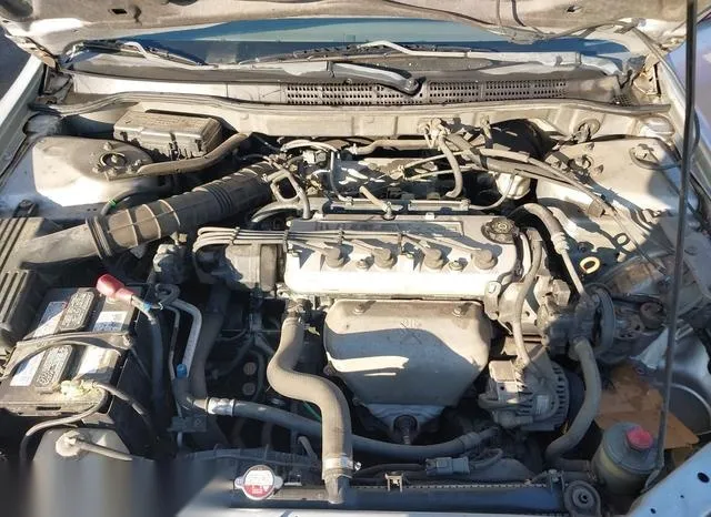 3HGCG66582G703893 2002 2002 Honda Accord- 2-3 LX 10