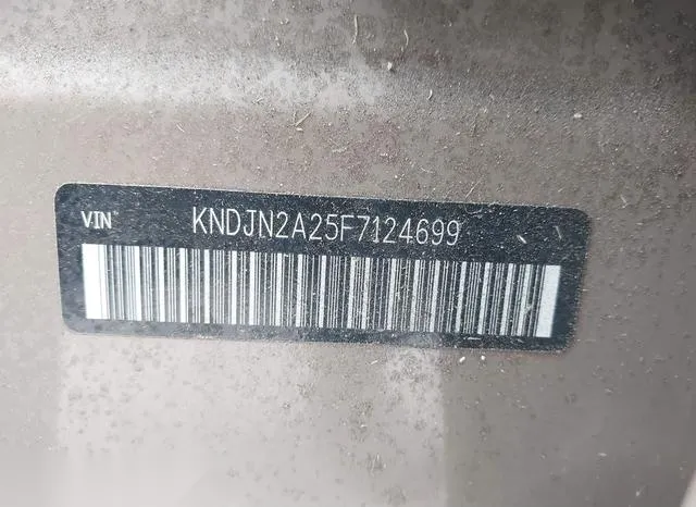 KNDJN2A25F7124699 2015 2015 KIA Soul 9