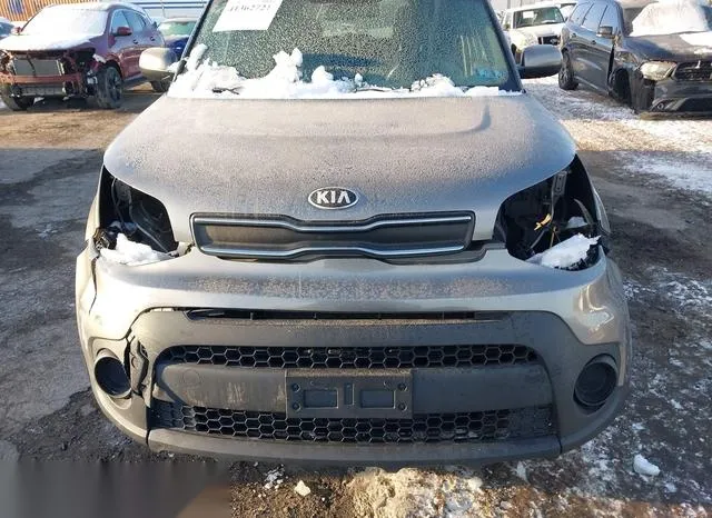 KNDJN2A22H7424882 2017 2017 KIA Soul 6