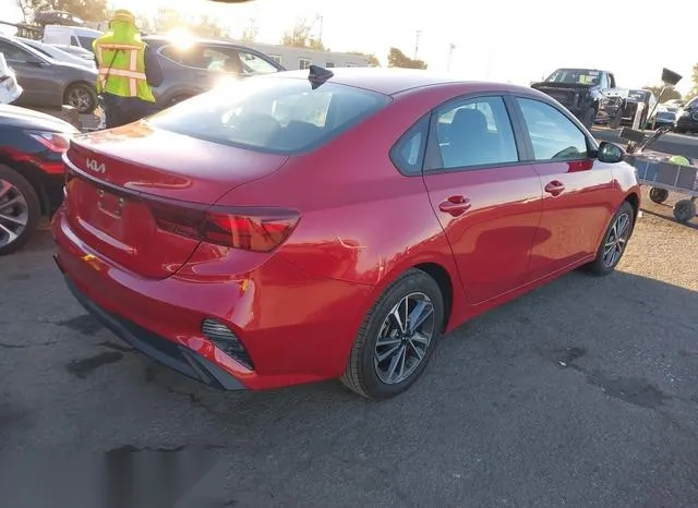 3KPF24AD8PE637426 2023 2023 KIA Forte- Lxs 4