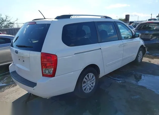 KNDMG4C78B6384753 2011 2011 KIA Sedona 4