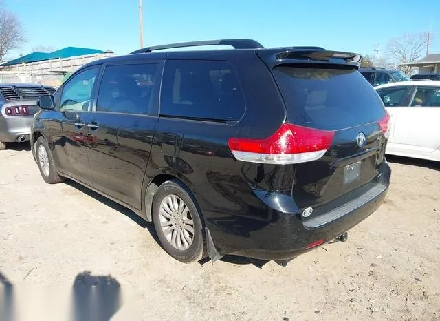 5TDYK3DCXES462010 2014 2014 Toyota Sienna- Xle/Limited 3