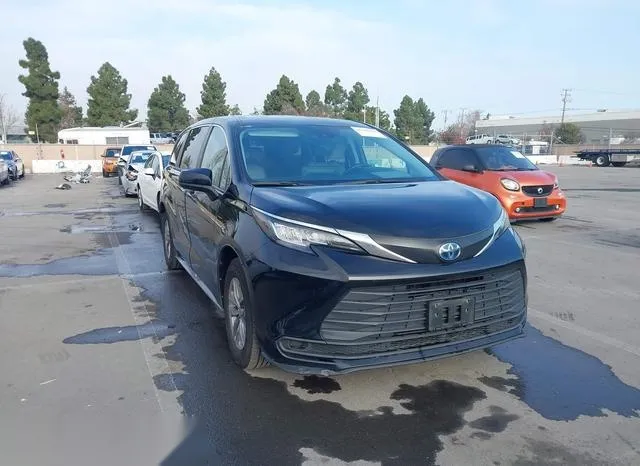 5TDKRKECXNS097242 2022 2022 Toyota Sienna- LE 1