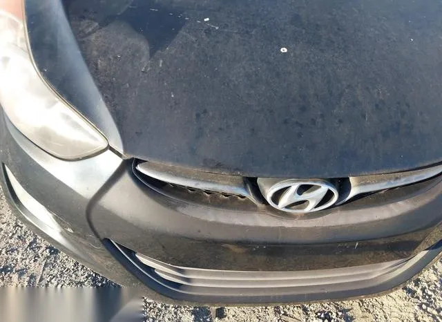 KMHDH4AE4DU920929 2013 2013 Hyundai Elantra- Limited 6