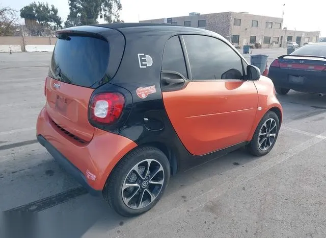 WMEFJ9BAXHK230583 2017 2017 Smart Fortwo- Electric Drive Pa 4