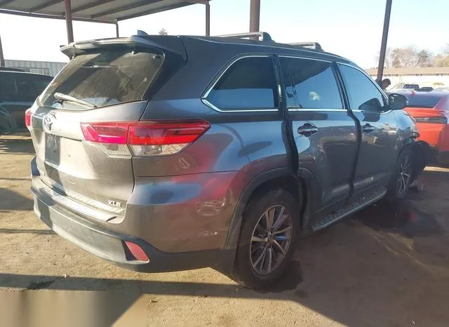 5TDKZRFH4KS570387 2019 2019 Toyota Highlander- Xle 4