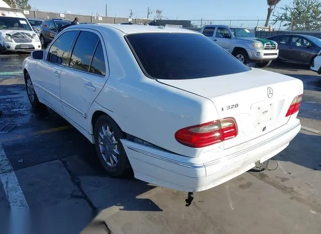 WDBJF65J81B308027 2001 2001 Mercedes-Benz E 320 3