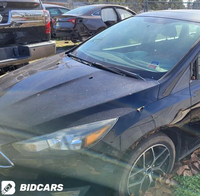 1FADP3H26JL214274 2018 2018 Ford Focus- Sel 2