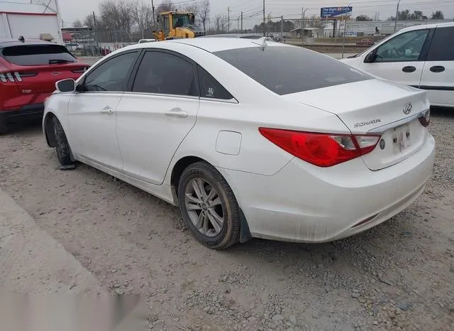 5NPEB4AC7DH742601 2013 2013 Hyundai Sonata- Gls 3