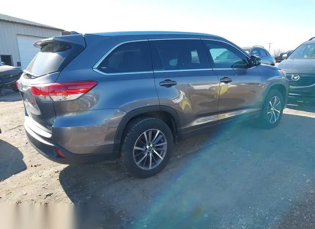 5TDKZRFH7JS540606 2018 2018 Toyota Highlander- Xle 4