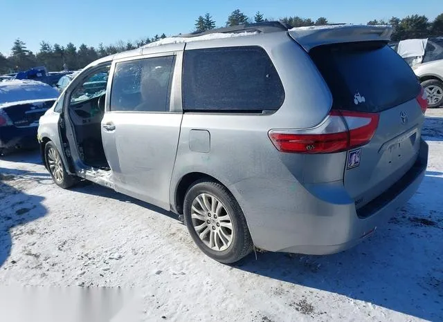 5TDYK3DC8GS702223 2016 2016 Toyota Sienna- Xle 8 Passenger 3