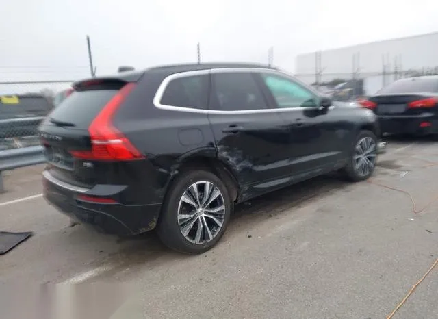 YV4L12DK9N1084349 2022 2022 Volvo XC60- B5 Momentum 4