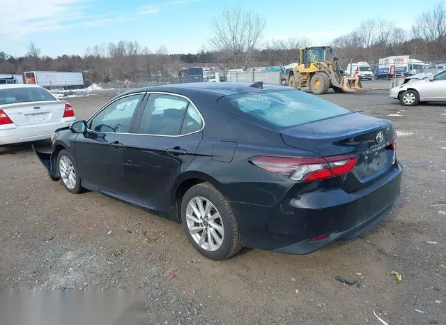 4T1C11AK0MU563284 2021 2021 Toyota Camry- LE 3