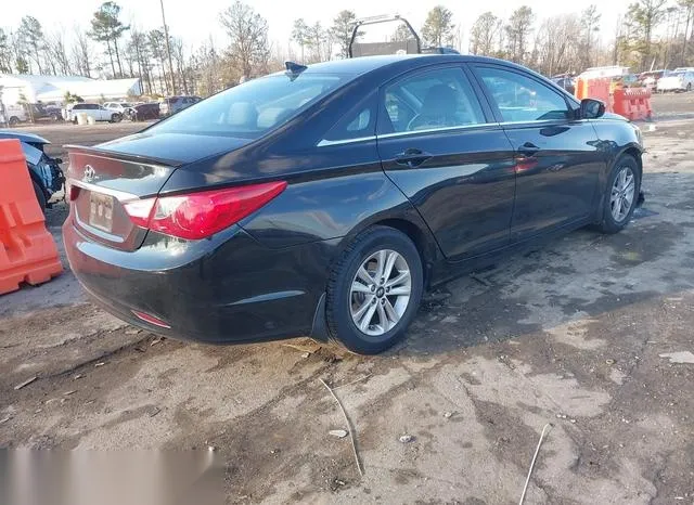 5NPEB4AC8DH743787 2013 2013 Hyundai Sonata- Gls 4