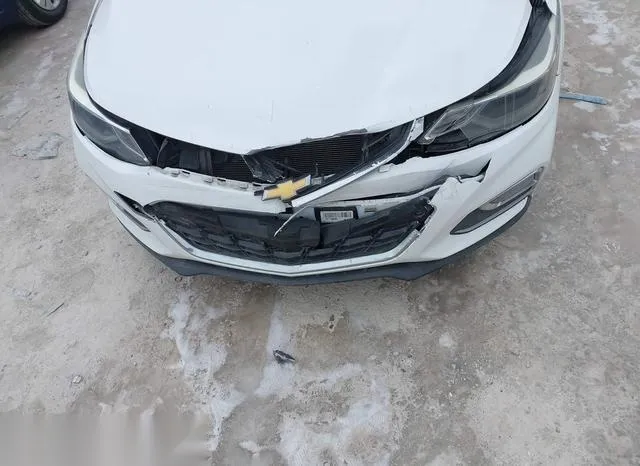 1G1BE5SM8J7138717 2018 2018 Chevrolet Cruze- Lt Auto 6