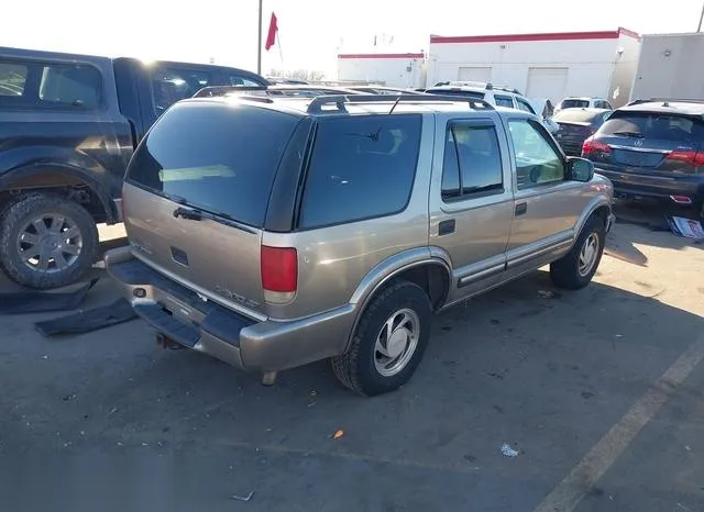 1GNDT13WX12195102 2001 2001 Chevrolet Blazer- LT 4