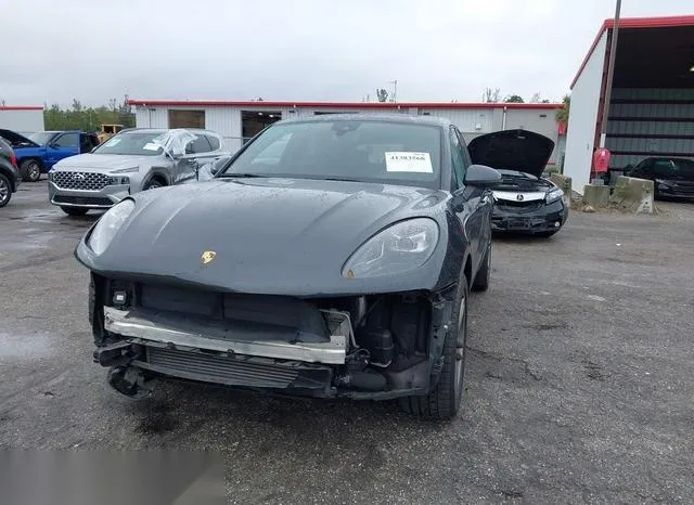 WP1AA2A54LLB01700 2020 2020 Porsche Macan 6