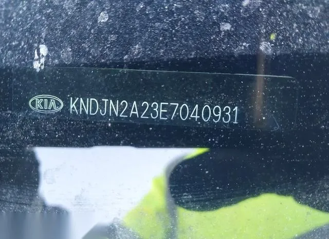 KNDJN2A23E7040931 2014 2014 KIA Soul 9