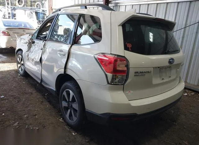 JF2SJAGC2JH593778 2018 2018 Subaru Forester- 2-5I Premium 3