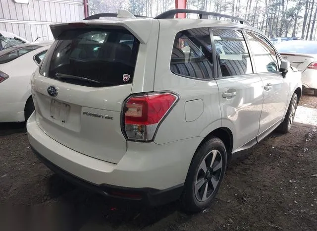 JF2SJAGC2JH593778 2018 2018 Subaru Forester- 2-5I Premium 4