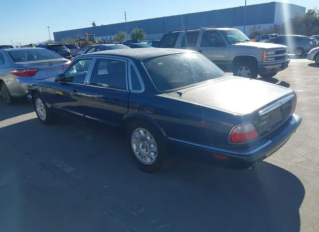 SAJDA14C4YLF16529 2000 2000 Jaguar XJ8 3