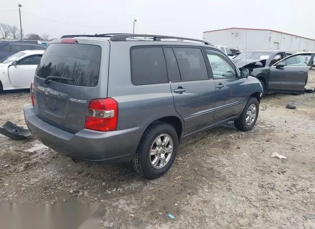 JTEDD21A140079575 2004 2004 Toyota Highlander 4