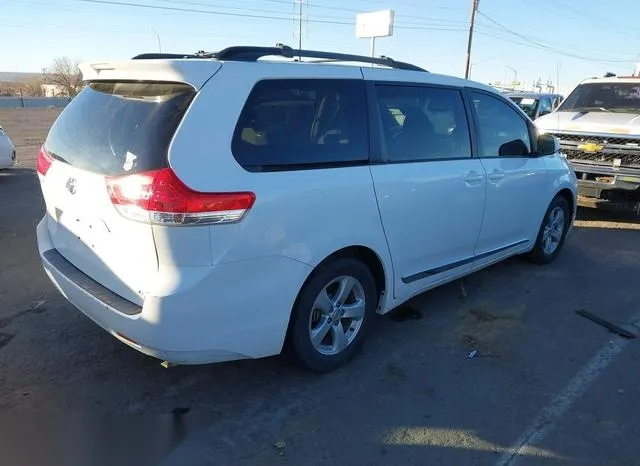 5TDKK3DC3ES525664 2014 2014 Toyota Sienna- Le V6 8 Passenger 4