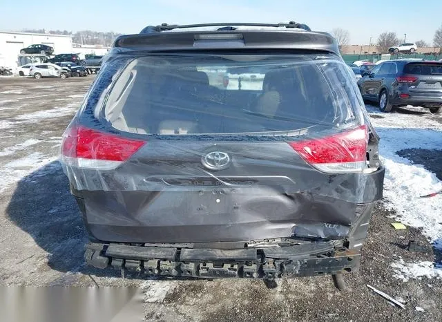 5TDYK3DC4ES486660 2014 2014 Toyota Sienna- Xle V6 8 Passenger 6