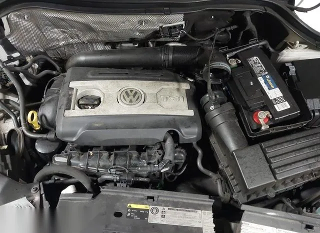 WVGRV7AX4HK015156 2017 2017 Volkswagen Tiguan- 2-0T Wolfsbu 10