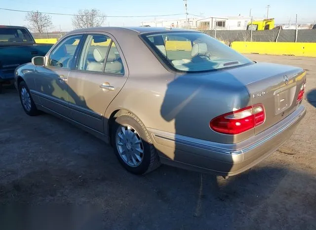 WDBJF65J11B302151 2001 2001 Mercedes-Benz E 320 3